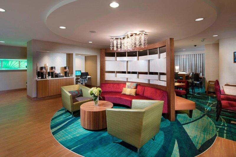 Двухместный люкс SpringHill Suites by Marriott Atlanta Alpharetta