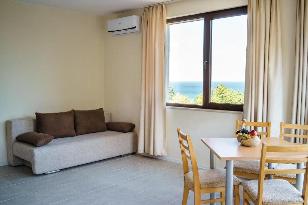 Апартаменты c 1 комнатой с балконом и с видом на море Moreto Seaside Aparthotel