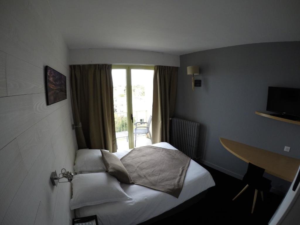 Standard Einzel Zimmer mit Blick auf den Innenhof Hôtel Les Brises