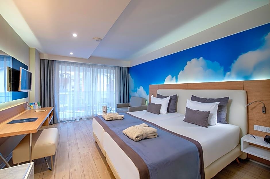 Standard Doppel Zimmer mit Landblick Selene Beach & Spa Hotel