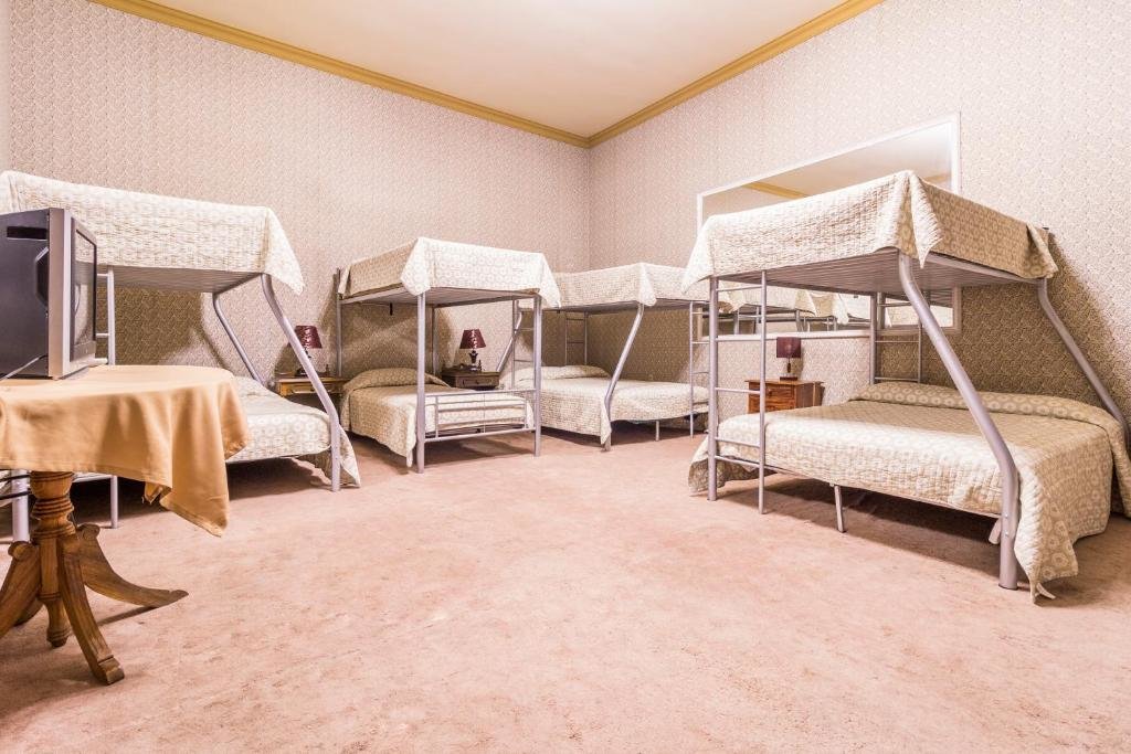 Bed in Dorm Capital Plaza Hotel