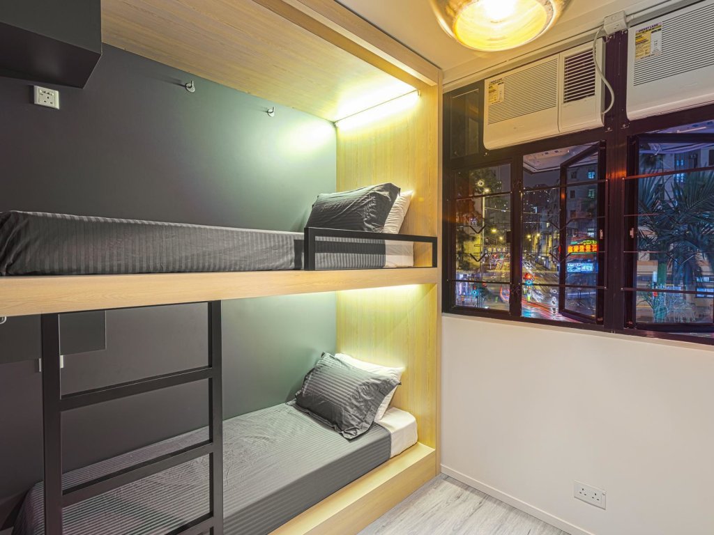 Кровать в общем номере The Mahjong