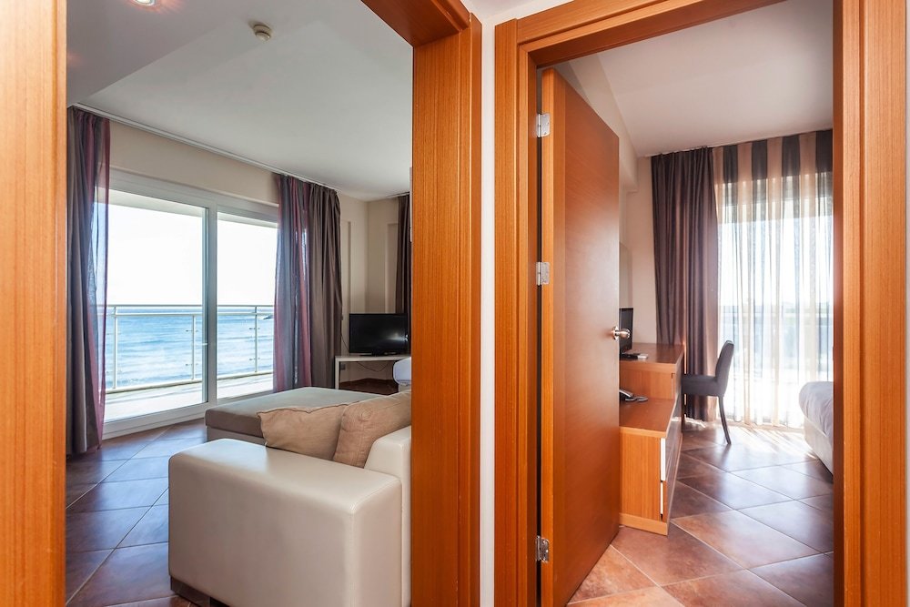 Standard famille chambre avec balcon Karya Family Resort Hotel
