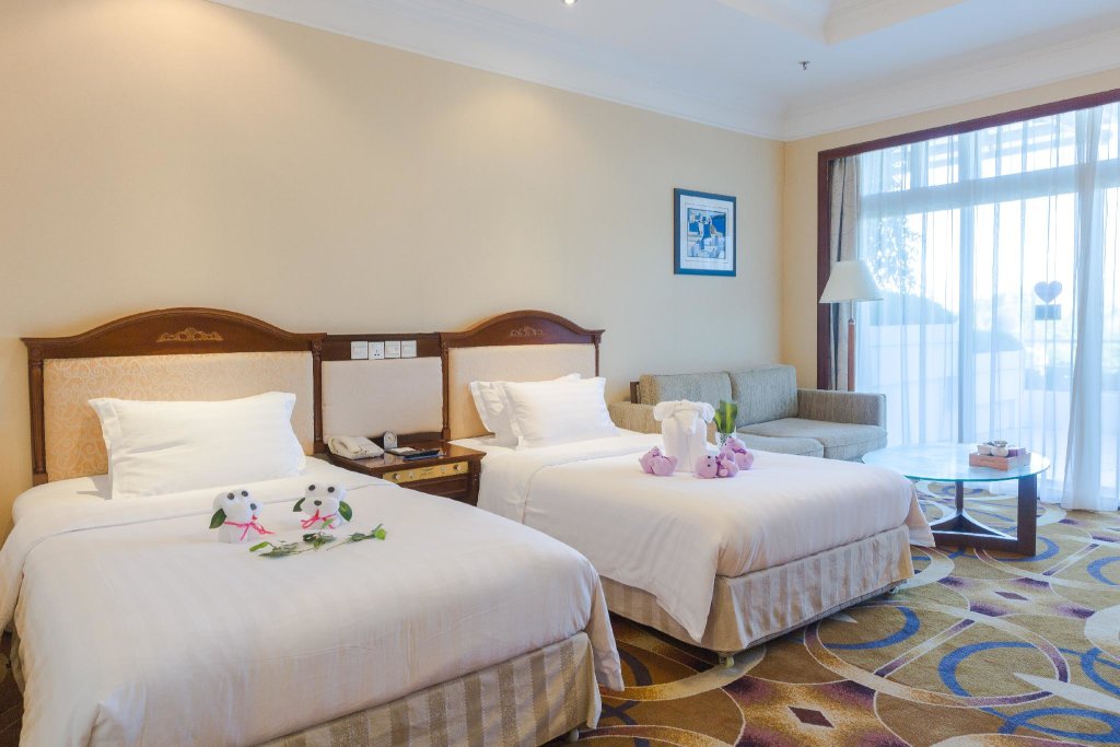 Двухместный семейный номер Deluxe Xiamen International Seaside Hotel