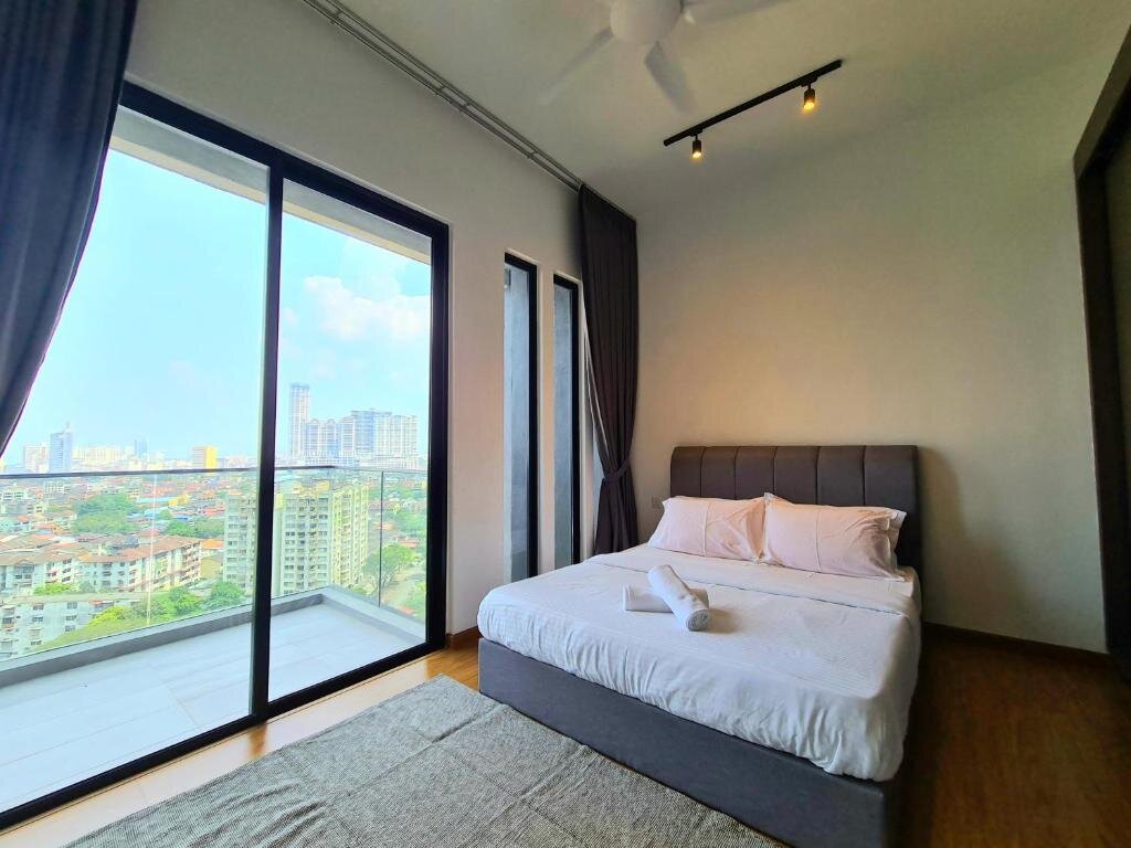 Deluxe Suite Beacon Executive Suites - George Town