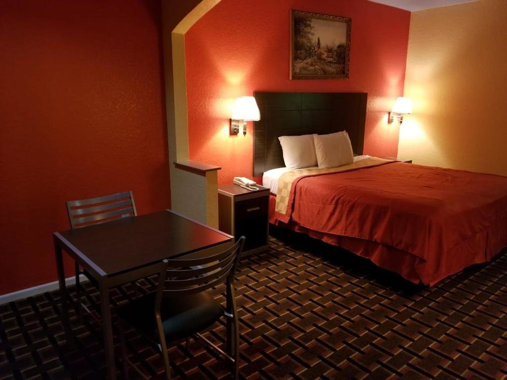 Standard Zimmer Texan Inn & Suites