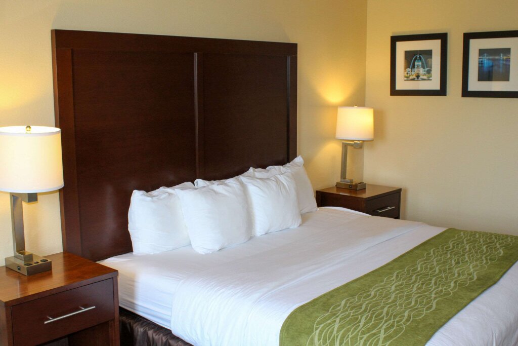 Двухместный номер Business Comfort Inn & Suites St Louis - Chesterfield