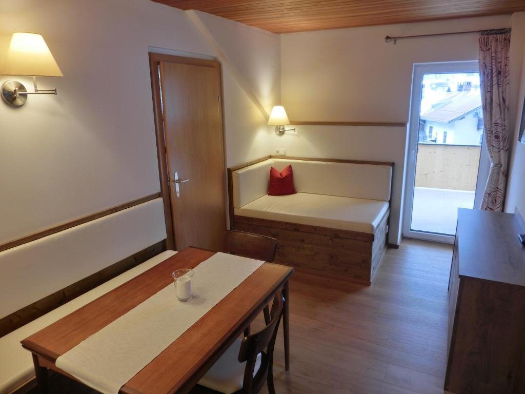 3 Bedrooms Apartment Aparthotel Buchauer-Tirol