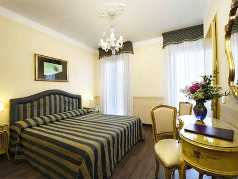 Standard Doppel Zimmer Hotel Villa Edera