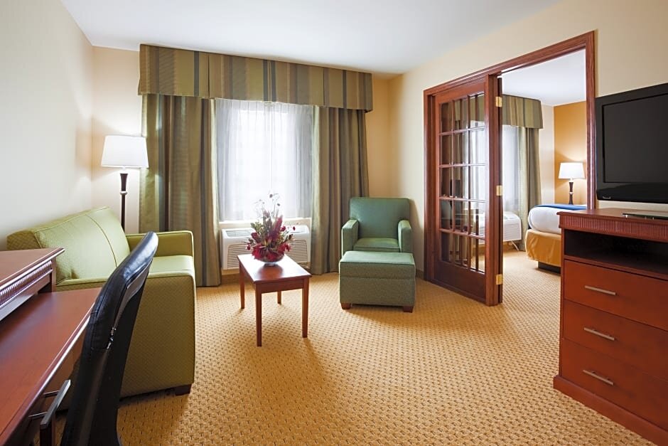 Люкс Holiday Inn Express Sheboygan-Kohler, an IHG Hotel