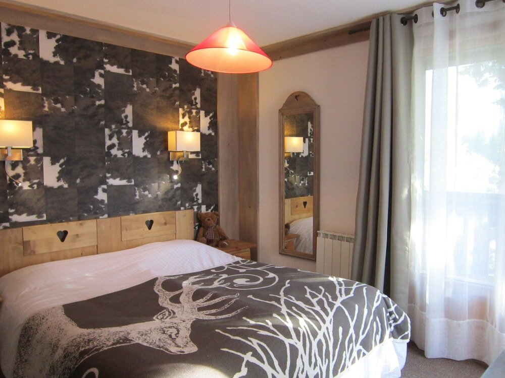 Standard Dreier Zimmer mit Balkon Logis Hotel Gai Soleil