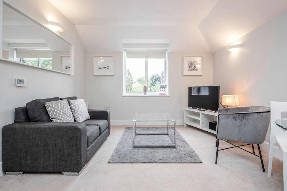 Standard room Roomspace Apartments - Lomond Court