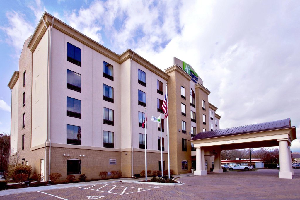 Suite doble Holiday Inn Express & Suites Oak Ridge, an IHG Hotel