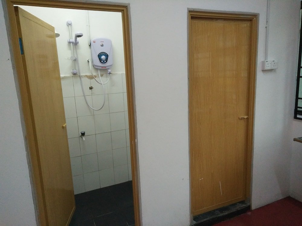 Bed in Dorm Diyana Budget Hotel - Hostel