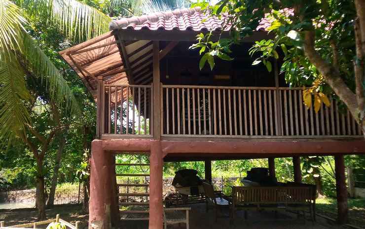 Villa Andrians Carita 2 Anyer Banten. Book hotel Villa