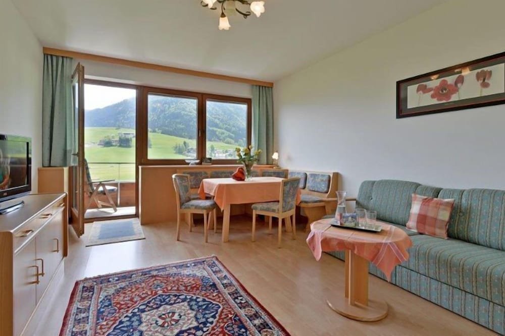 1 Bedroom Suite with balcony and with mountain view Hotel Garni Tirol