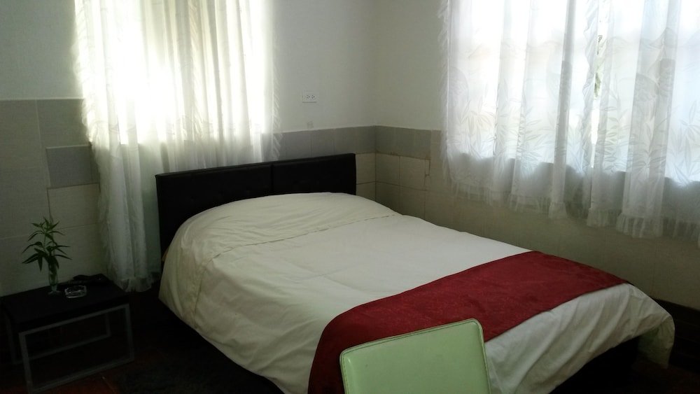 Двухместный номер Classic c 1 комнатой Hostal el Parque Tababela