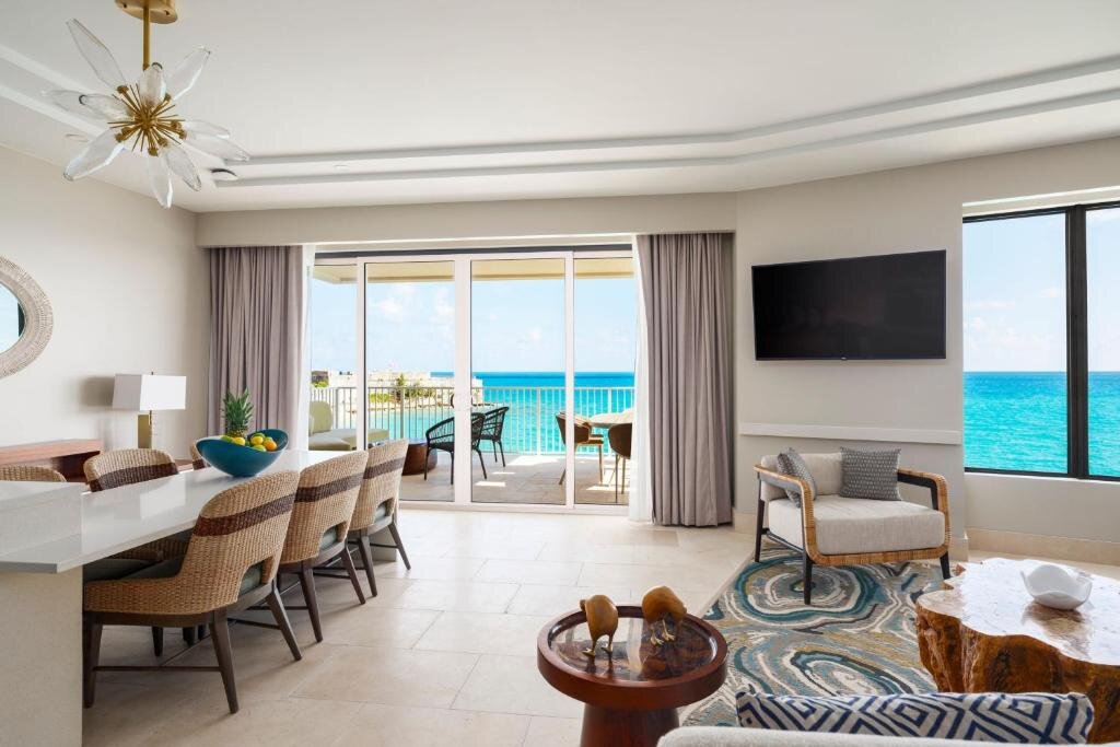 Номер Standard с 3 комнатами с балконом и oceanfront The Residences at The St. Regis Bermuda