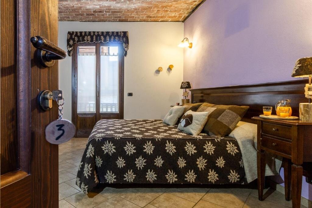 Standard Double room with balcony Cascina Veja