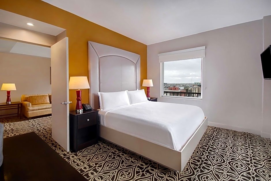 Двухместный люкс c 1 комнатой The Sam Houston Hotel, Curio Collection by Hilton