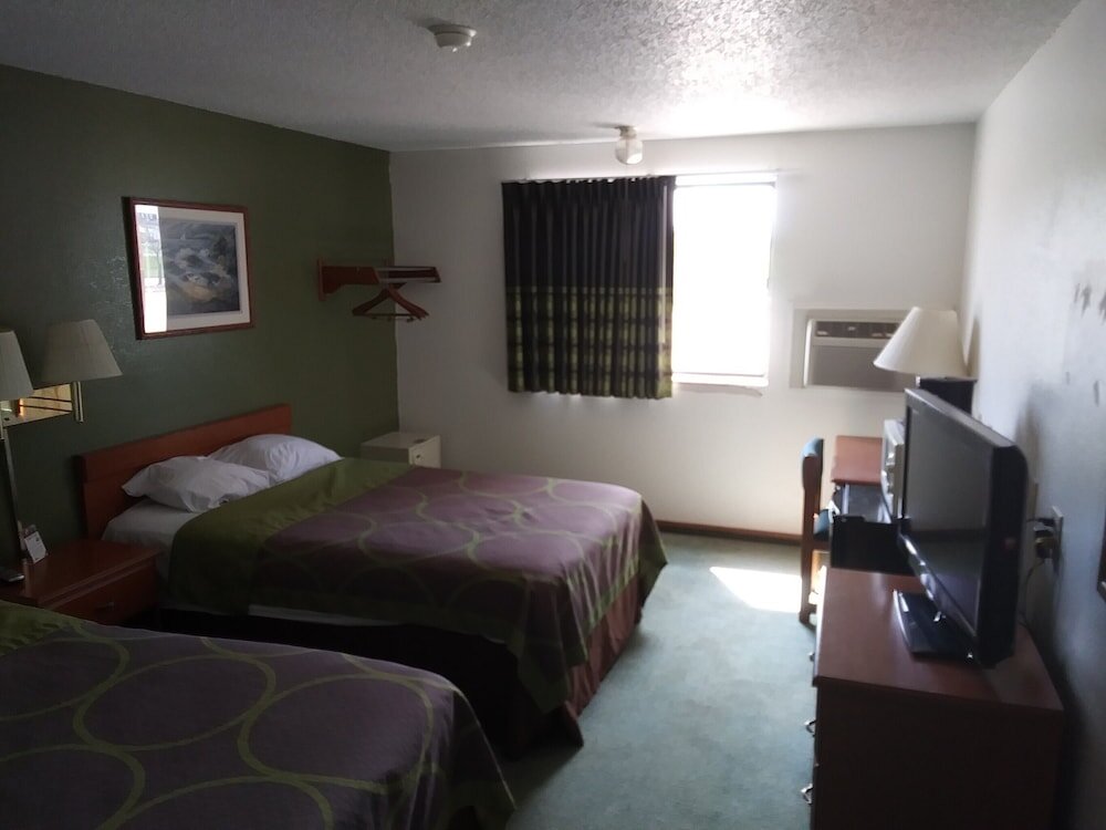 Standard Quadruple room Amerihost Inn & Suites