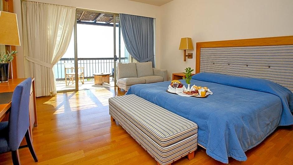 Полулюкс Ionian Blue Bungalows And Spa Resort