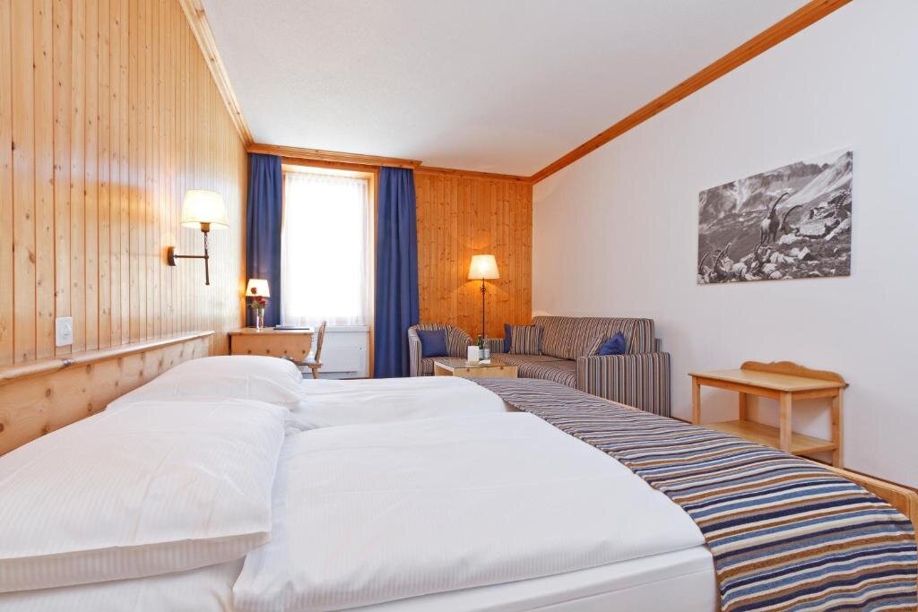 Двухместный номер Superior Edelweiss Swiss Quality Hotel