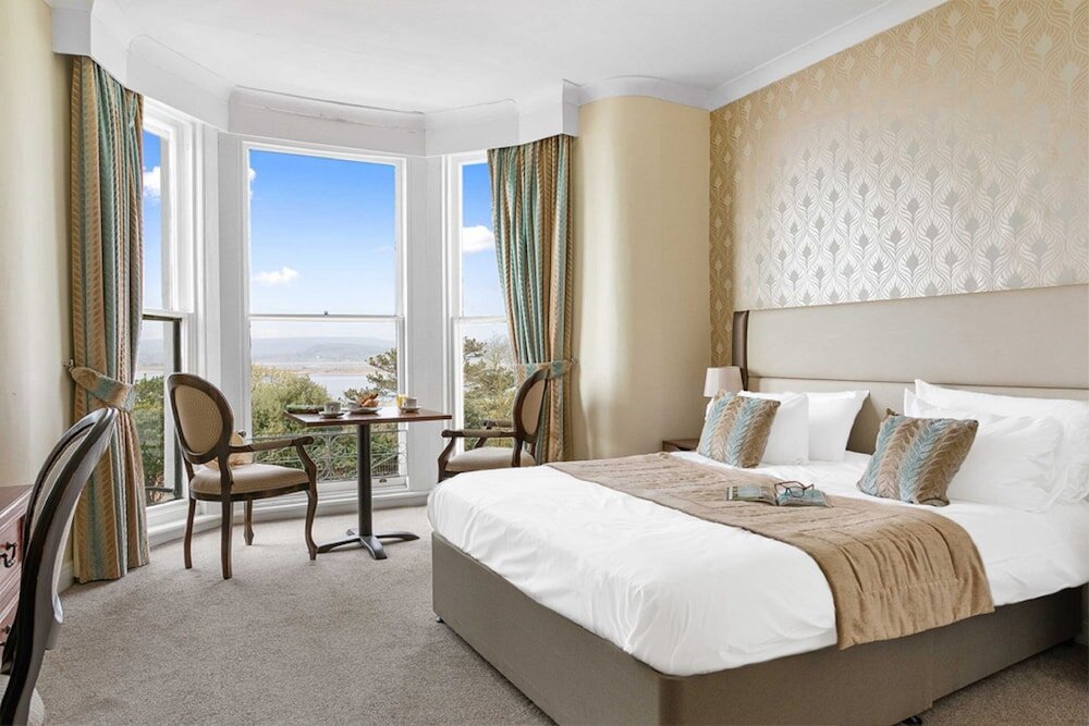 Двухместный номер Standard с видом на море Royal Beacon Hotel