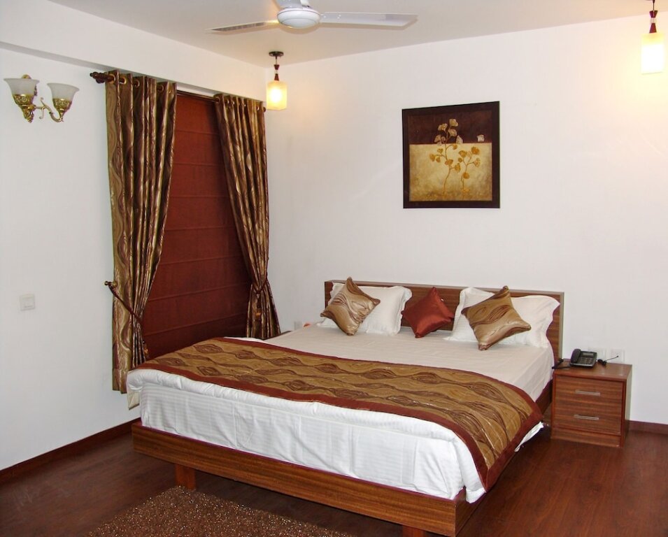 Luxury room Skylink Suites Bed & Breakfast