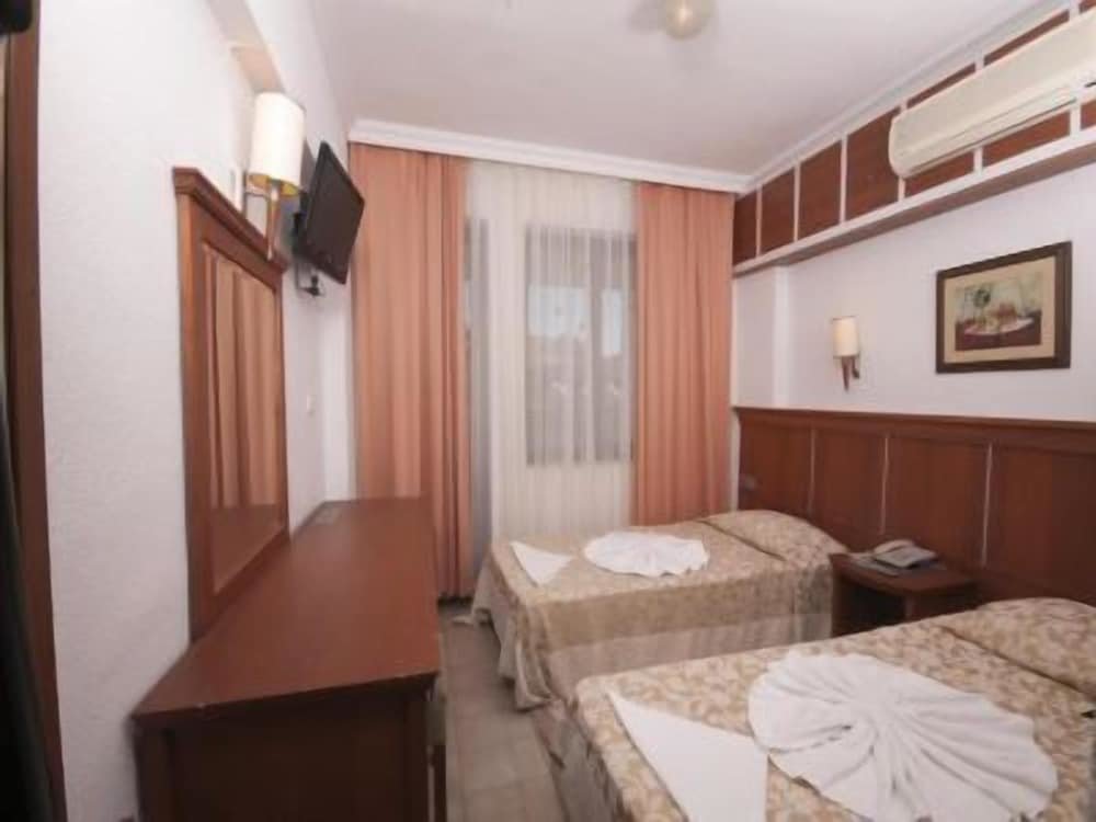 Standard Double room with balcony Diva Hotel