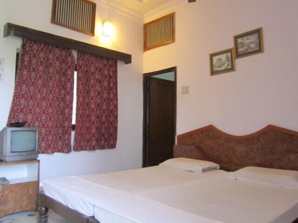 Номер Standard Hotel Surya