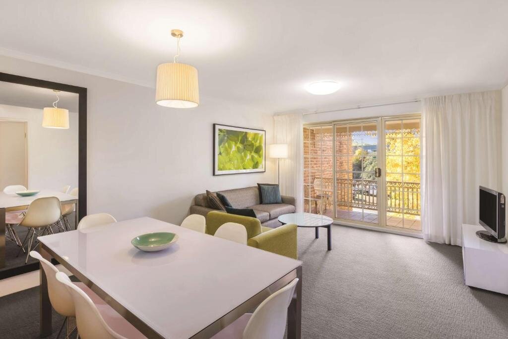 Апартаменты с 2 комнатами Adina Serviced Apartments Canberra Kingston