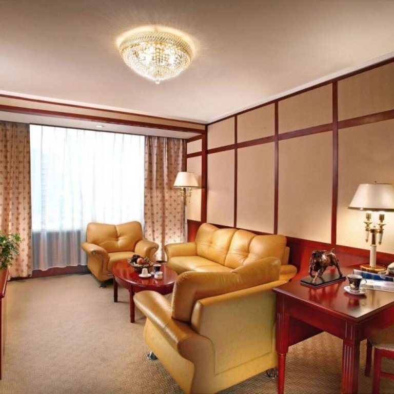 Люкс Business Xiamen Huaqiao Hotel