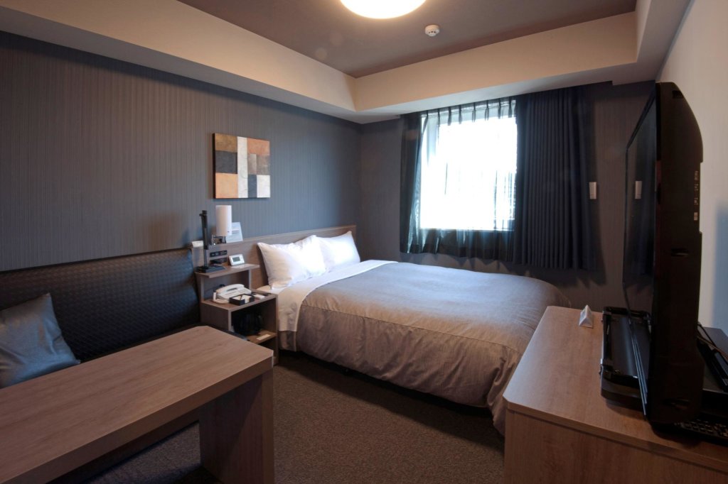 Standard double chambre Hotel Route-Inn Yamagata South - in front of University Hospital