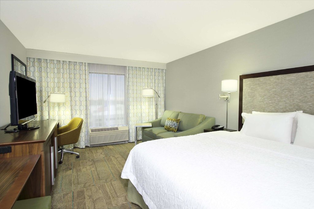 Standard Double room Hampton Inn & Suites Columbus Hilliard