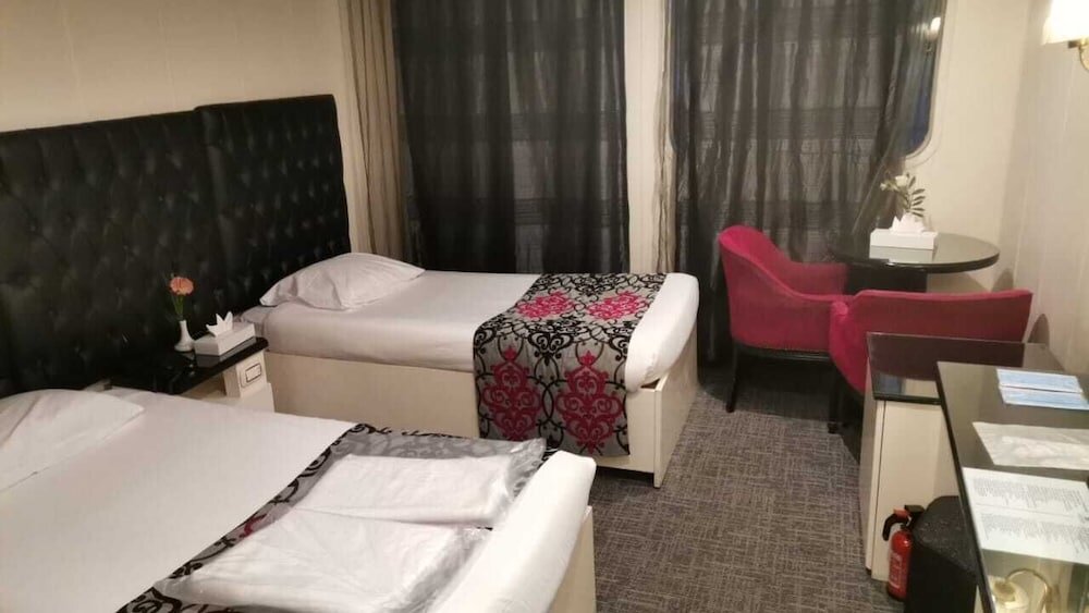 Standard Doppel Zimmer mit Stadtblick Shehrazad Nile Floating Hotel