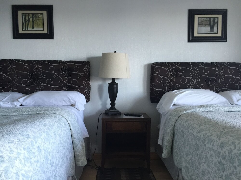 Classic Quadruple room Powhatan Motel