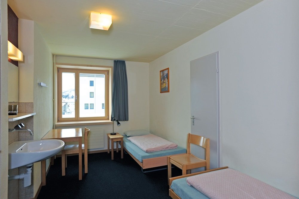 Номер Standard St. Moritz Youth Hostel