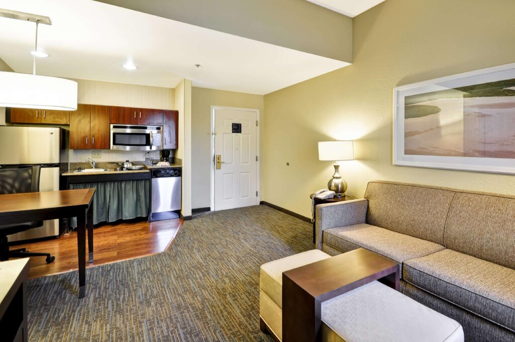 Номер Premium Homewood Suites by Hilton Augusta
