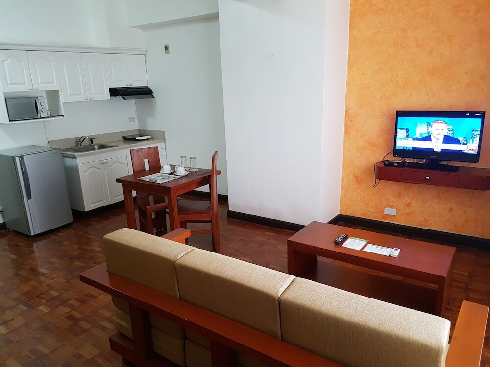 Deluxe Suite BSA Tower Serviced Residences