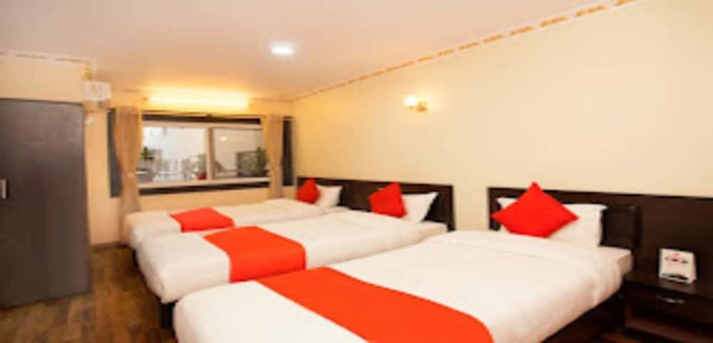 Standard Dreier Zimmer MeroStay 210 Hotel Tone