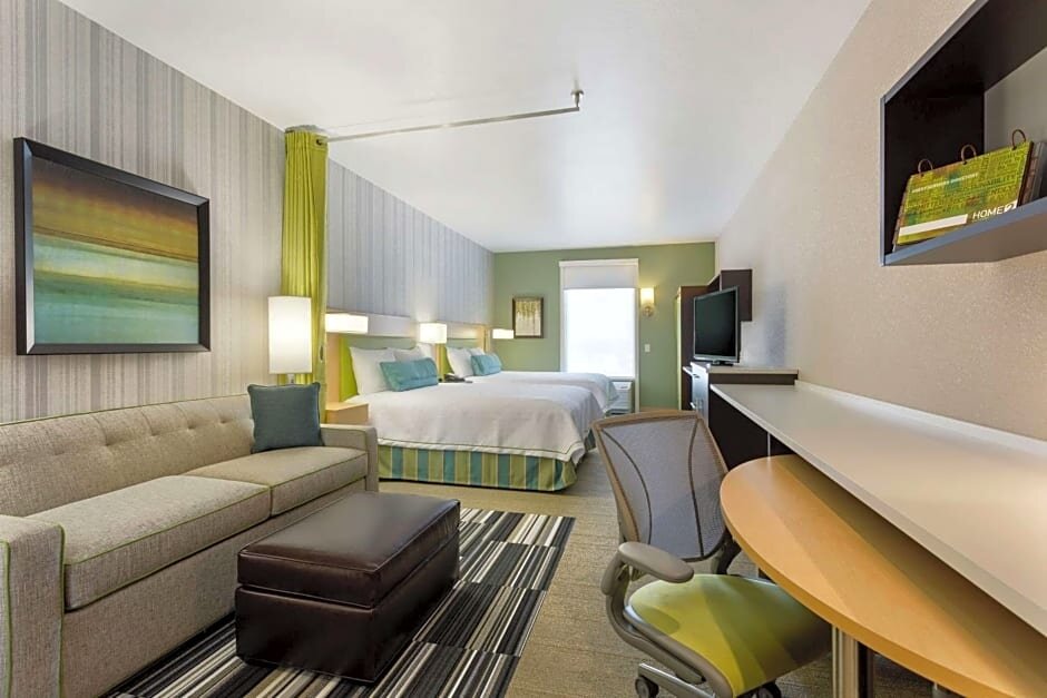 Четырёхместный номер Standard Home2 Suites by Hilton Salt Lake City-Murray, UT
