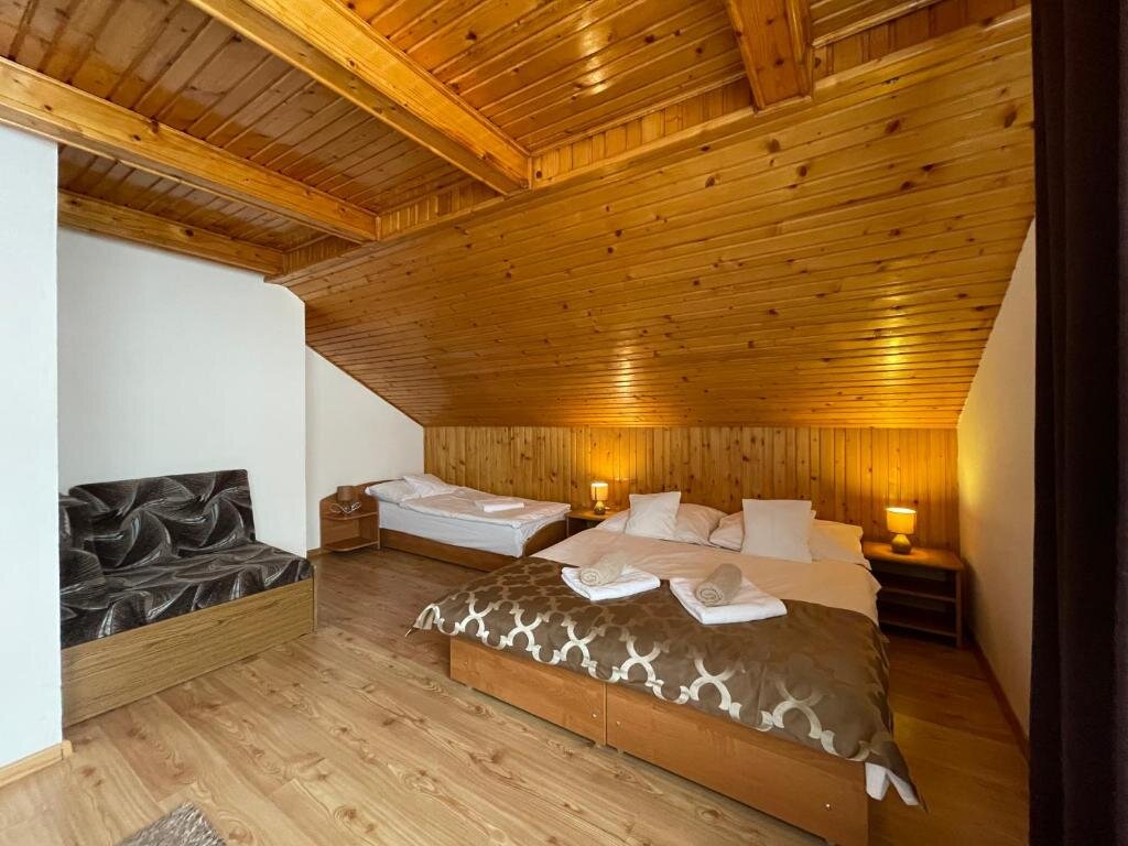 Standard Quadruple room with mountain view SPA & WELLNESS Penzión Zorhill