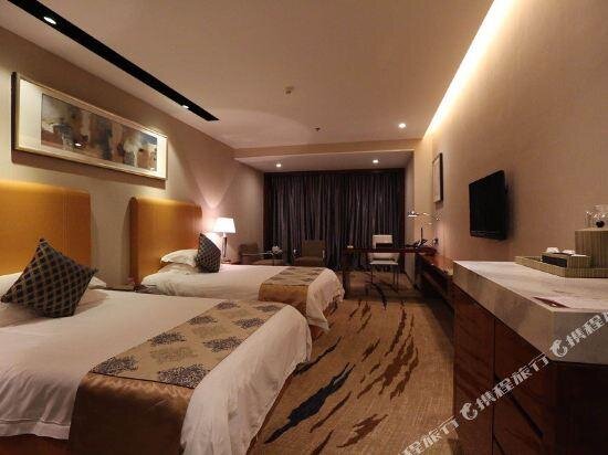 Suite Business Baohui Hotel