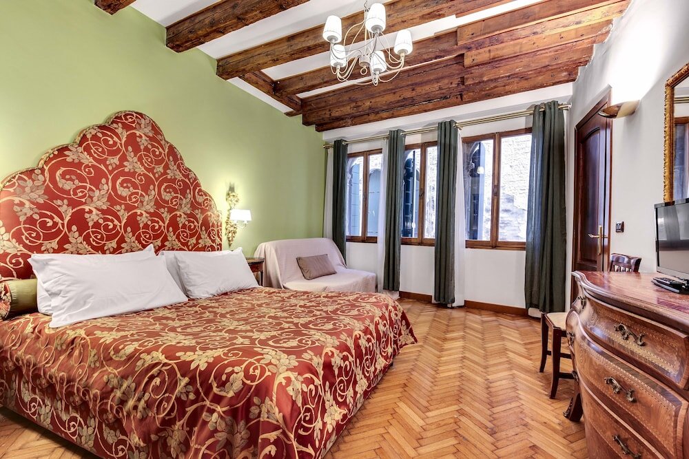 2 Bedrooms Apartment San Marco Style Apartments