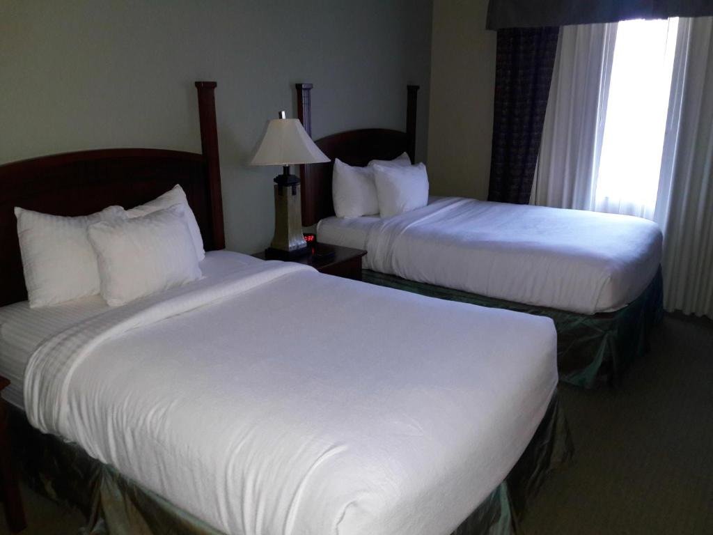 Люкс с 2 комнатами WeStay Suites - Covington Mandeville
