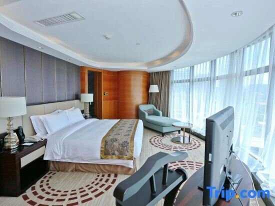 Люкс Deluxe Days Hotel & Suites Mingfa Xiamen