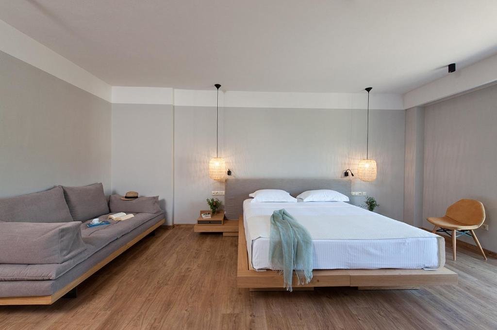 Comfort room Diapori Suites Hotel