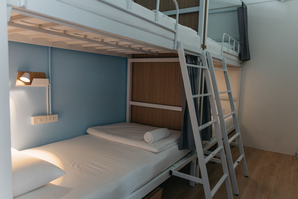 Кровать в общем номере (женский номер) Ease Hostel