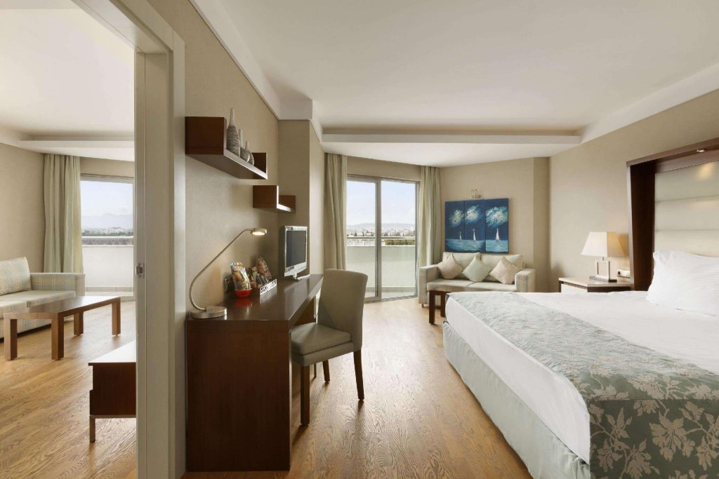 Double Suite Ramada Plaza Antalya